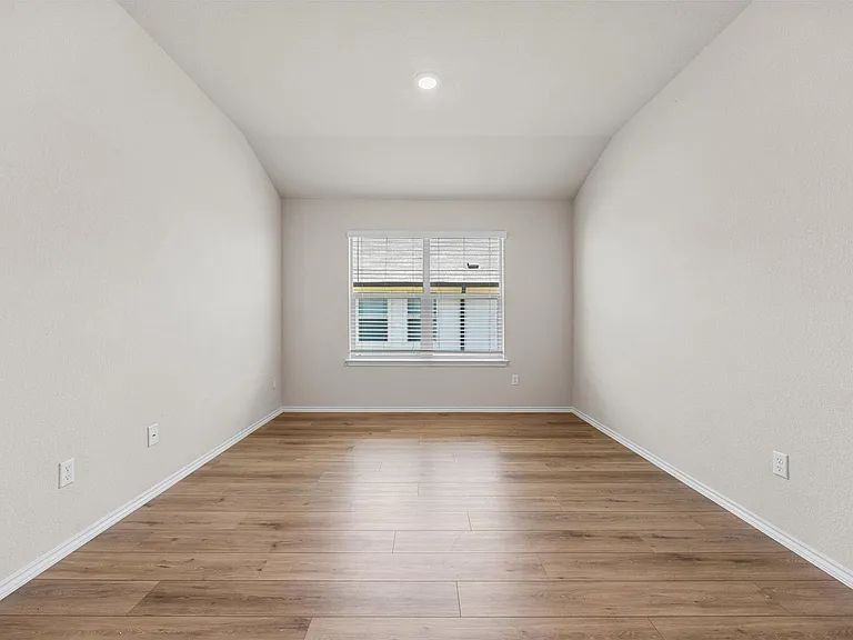 144 Onna St — Photo 17