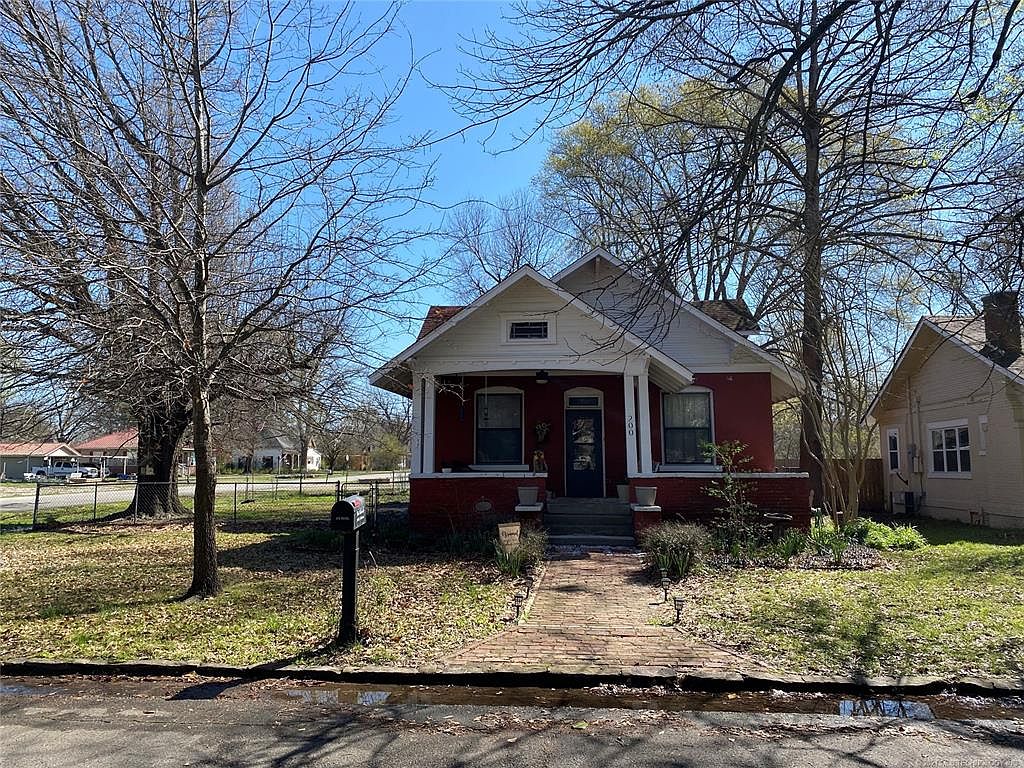 200 S Mulberry St Sallisaw Ok 74955 Zillow