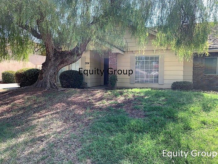 1st image of 1324 S Rossmoor St