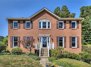 101 Aquillin Ct, Irwin, PA 15642
