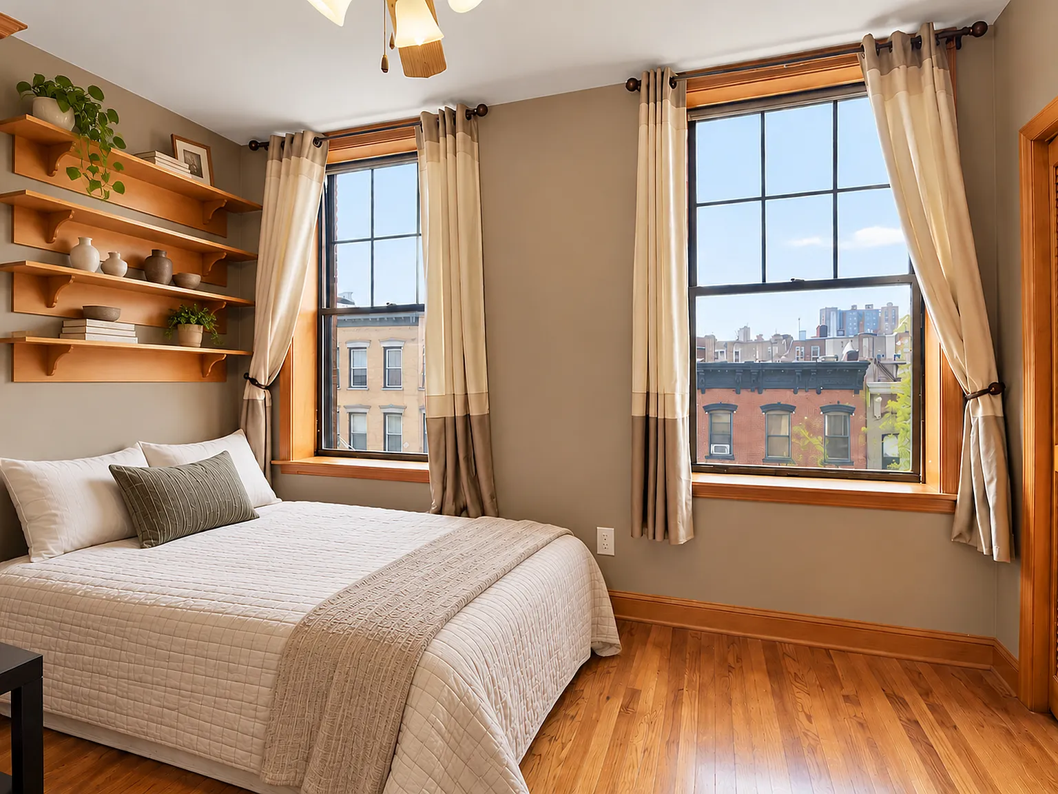 2 bed, 850 sqft, $4,200 — Photo 4