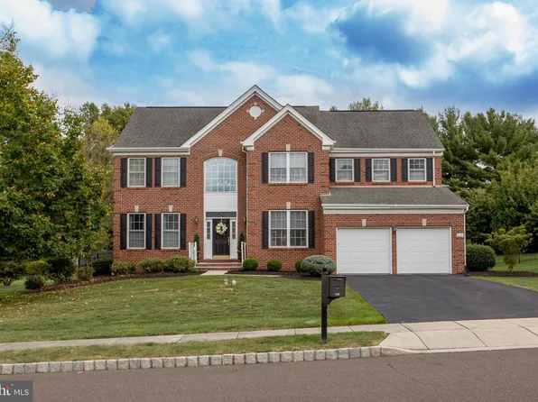 630 Deerbrook Dr, Yardley, PA 19067