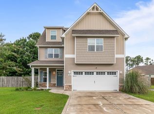 106 Shallow Ct, Sneads Ferry, NC 28460