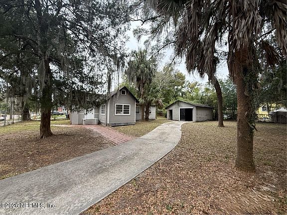 3rd image of 465 W 60TH Street