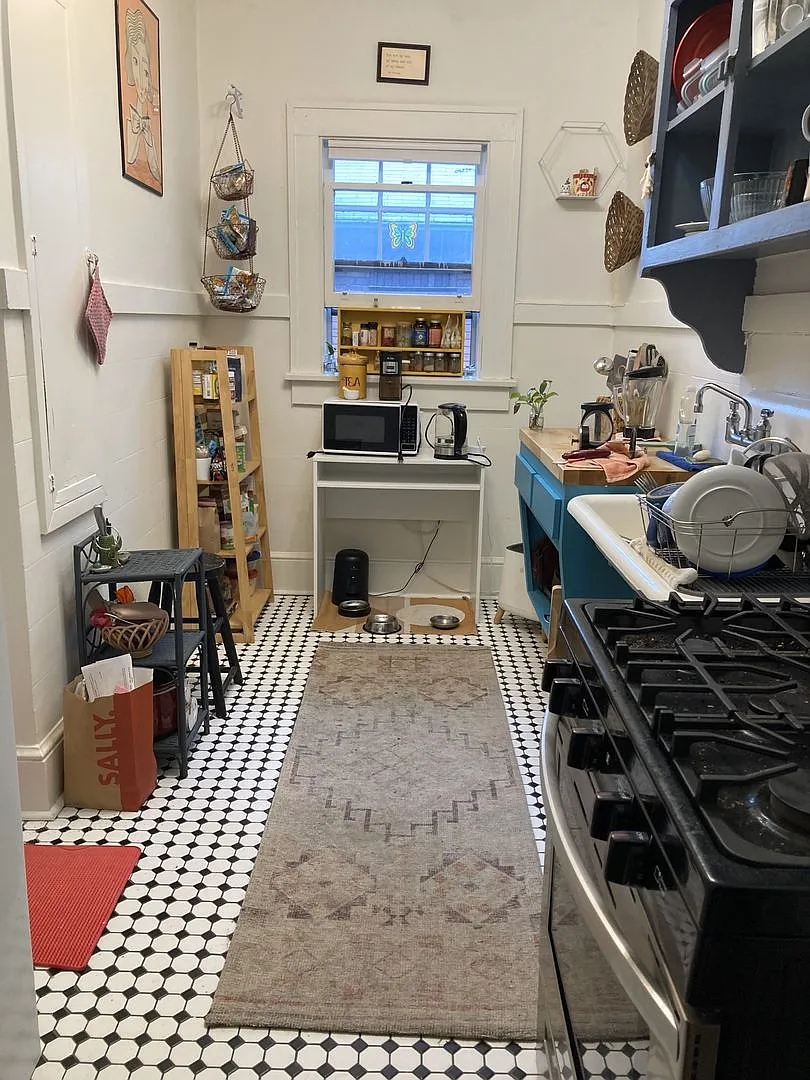 11 Murdock — Photo 2
