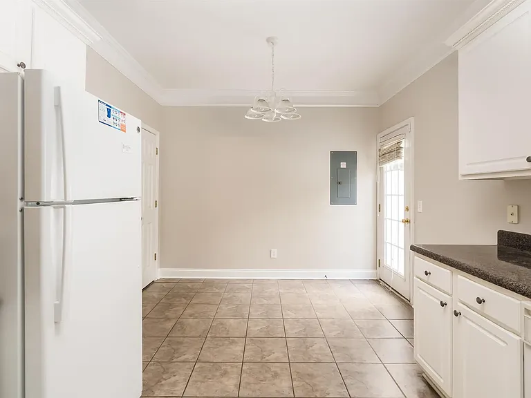 106 Hampton Forest Dr — Photo 9