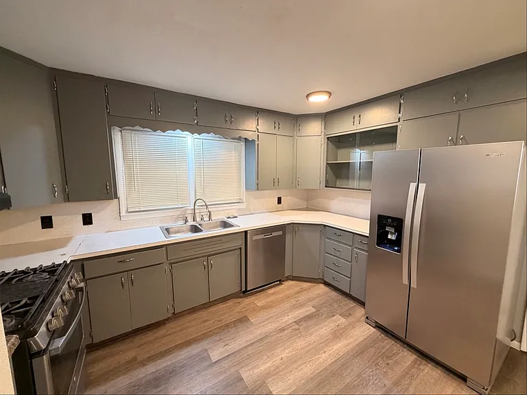 1608 George St #A — Photo 4