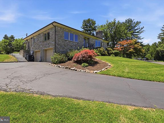 4th image of 5989 Grove Hill Rd