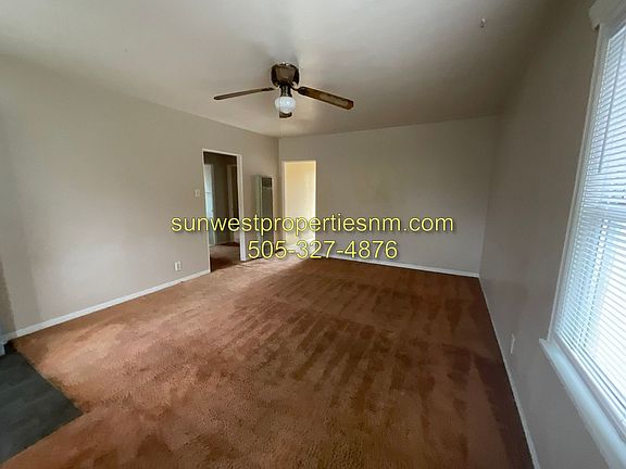 4th image of 909 N Monterey Ave