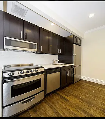 Rented by REAL New York | media 71