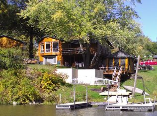 8218 Lakeshore Dr, Dexter, IA 50070