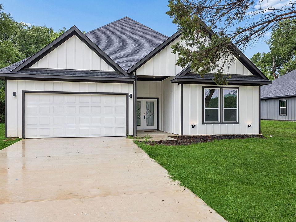 1st image of 305 Kalura Way