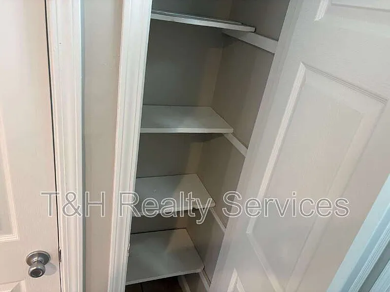 4303 Norwaldo Ave — Photo 11