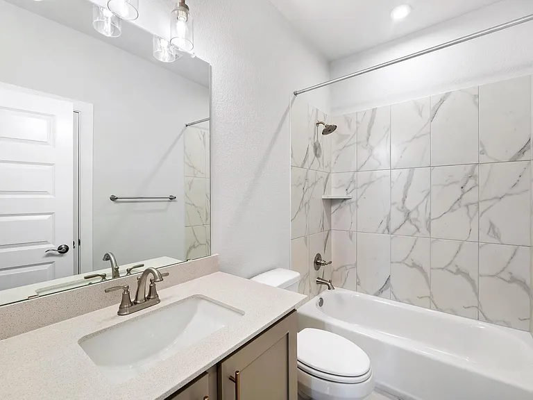 8208 Bouvreuil Dr — Photo 29