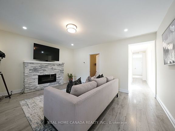 5th image of 5262 Kitchener St