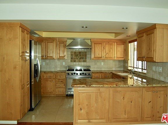 5th image of 1796 Palisades Dr
