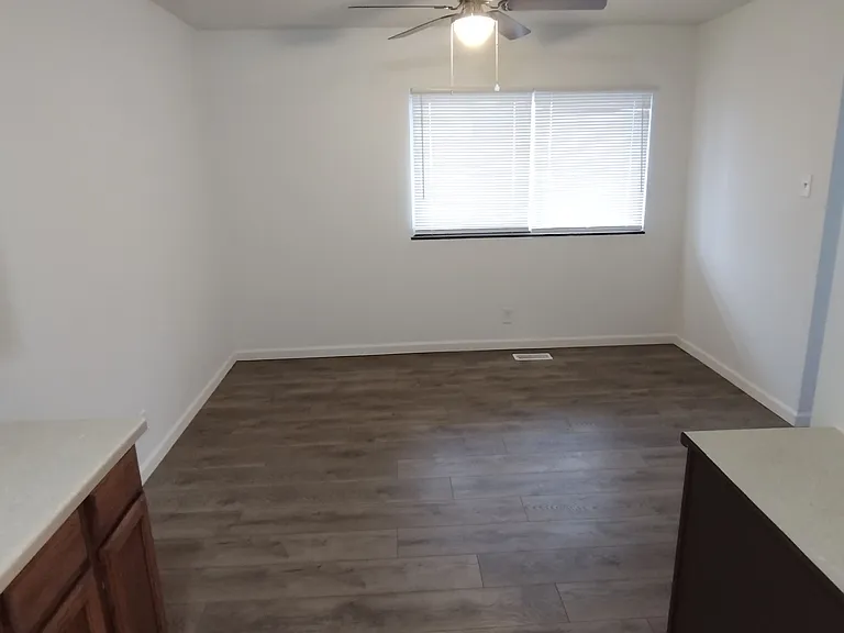 8743 Commercial Blvd #E — Photo 2