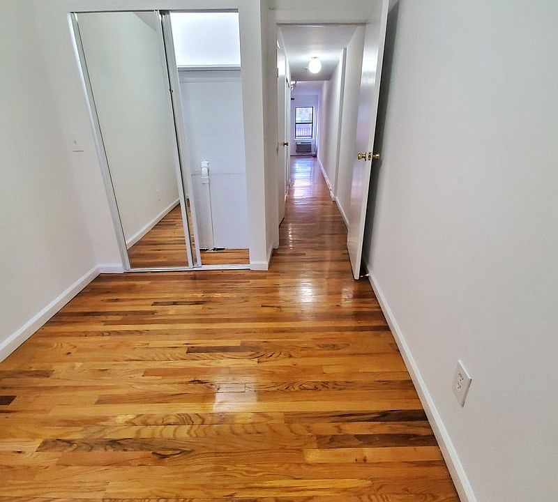2nd image of 853 9th Ave APT 1