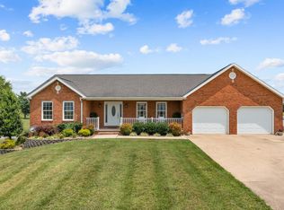 95 Clubhouse Ln, Greeneville, TN 37743