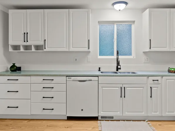 (undisclosed Address), Olympia, WA 98512