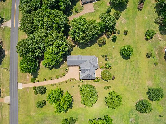 4th image of 5035 Brian Ridge Rd