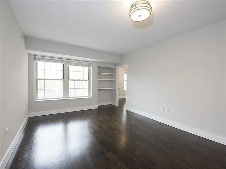 199 14th St NE #407 — Photo 3