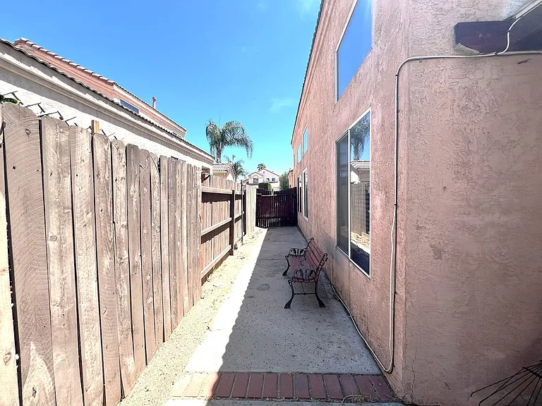 16547 War Cloud Dr — Photo 34