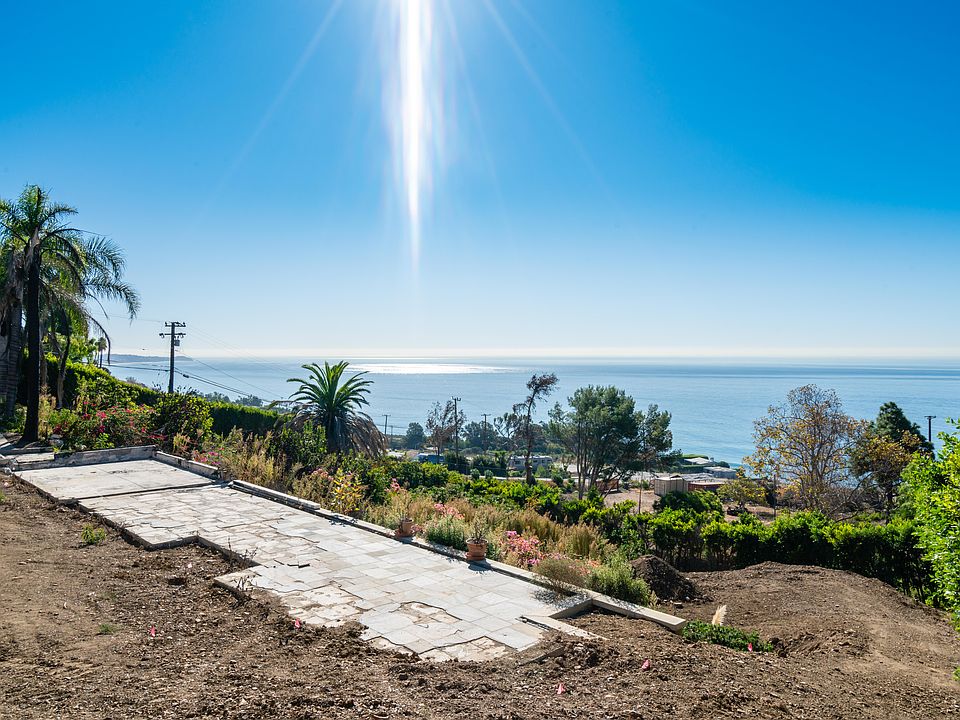 1st image of 4755 Avenida Del Mar