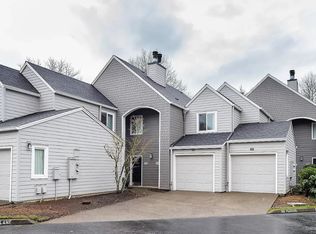 5225 Jean Rd APT 104, Lake Oswego, OR 97035