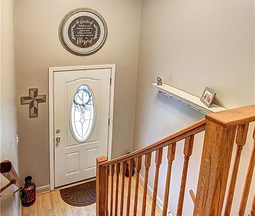 3rd image of 15823 Southway Dr