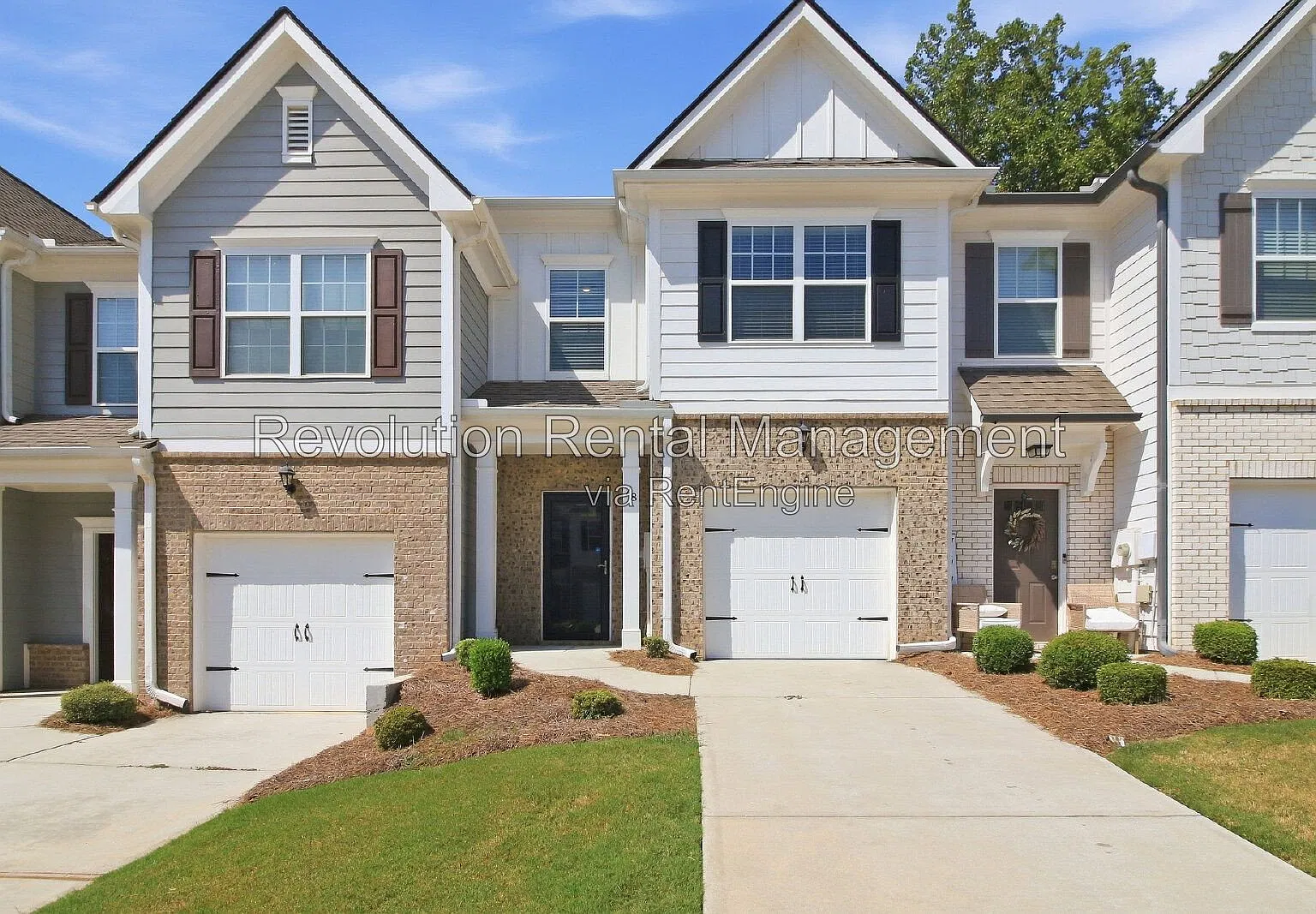 3 bed, 2.5 bath, 1500 sqft, $1,800 — Photo 1