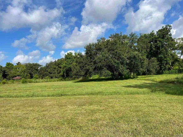 1636 Doctor Beatrous Rd, Theriot, LA 70397