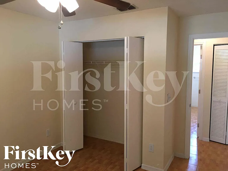1011 Coatbridge Dr — Photo 8