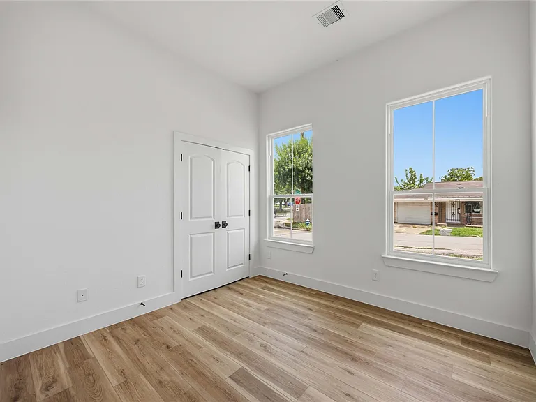 7900 Bowen St #A — Photo 15