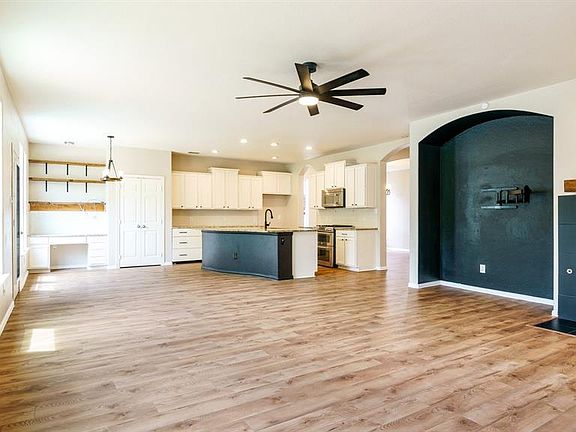 4th image of 1316 Cobblestone Ct