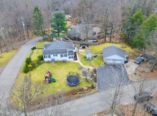 45 Lebanon Rd, Hewitt, NJ 07421