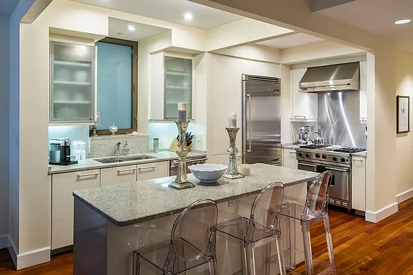 Rented by Stribling | media 9