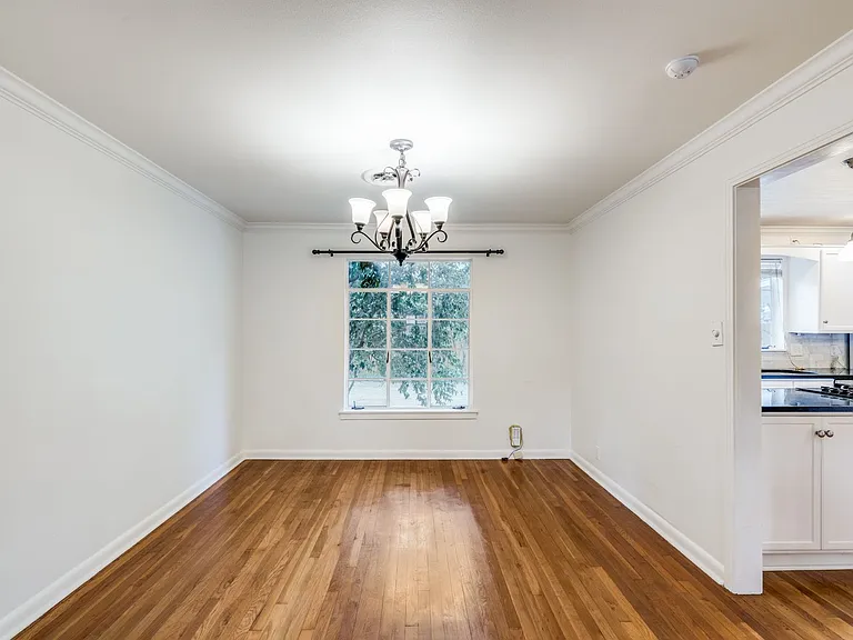 100 Seford Dr — Photo 9