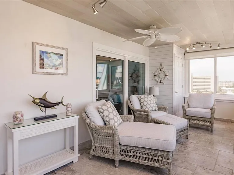 1055 W Peppertree Dr #805AA — Photo 28