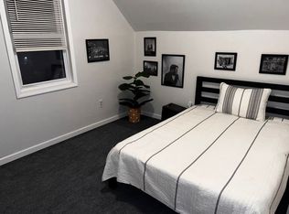 9156 Elizabeth St, Whitmore Lake, MI 48189