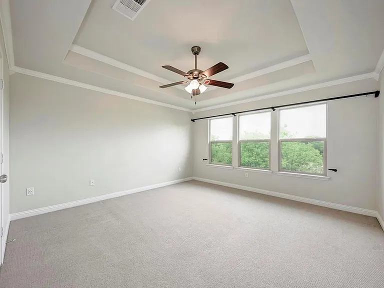 10617 Portico Ln — Photo 14
