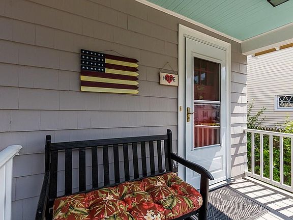 4th image of 14 Eastwood Cir