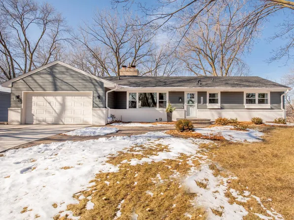 5928 Walnut Dr, Edina, MN 55436
