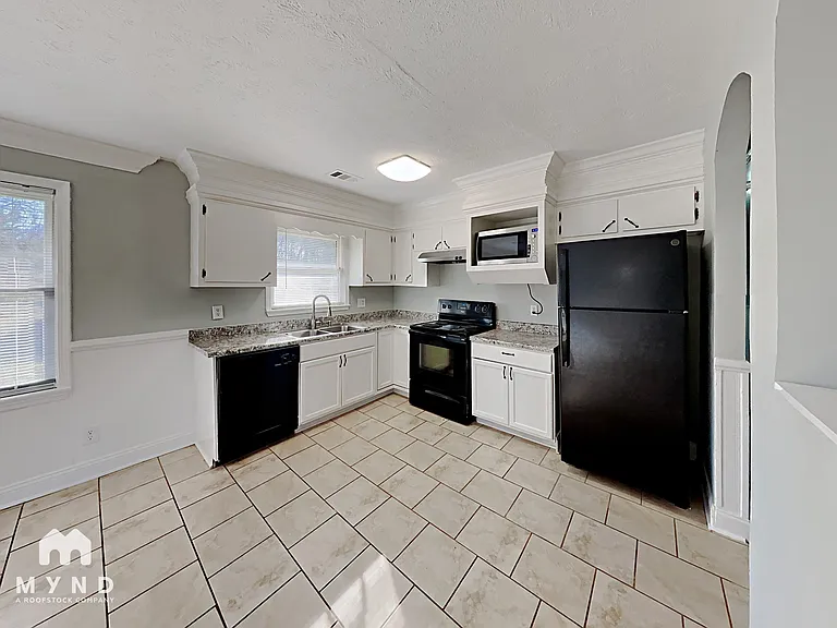 8156 Sweetwater St — Photo 3