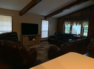 4526 Sanders Ln, Louisville, KY