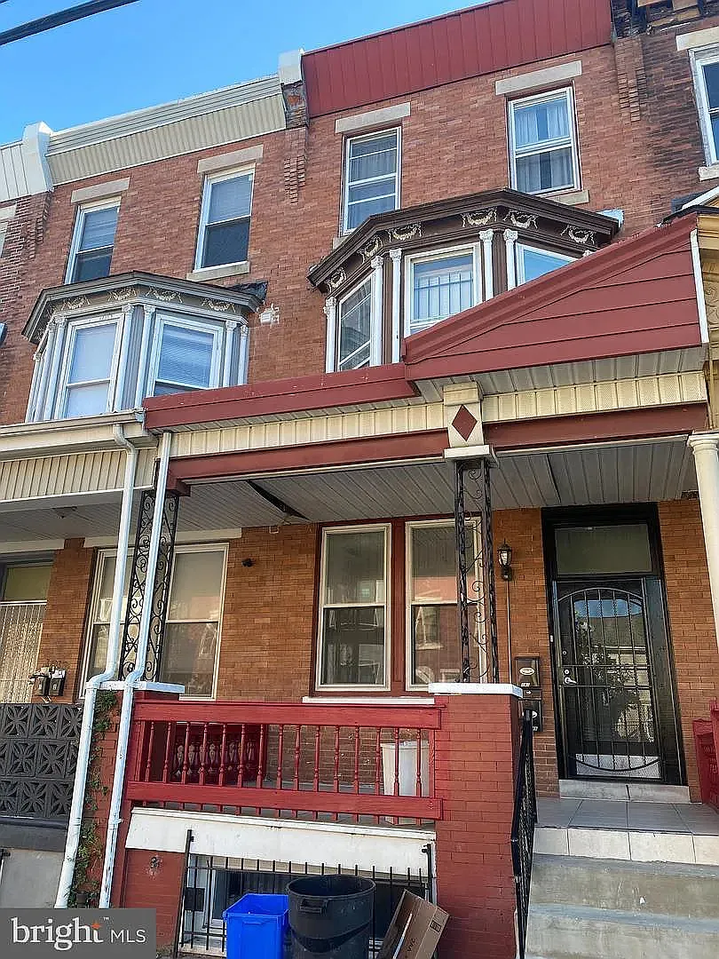 3 bed, 1200 sqft, $1,500 — Photo 1