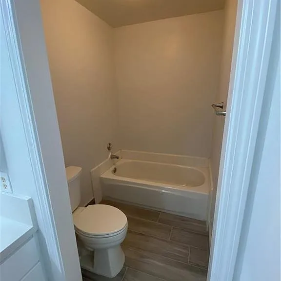 2021 Barclay Ct — Photo 11