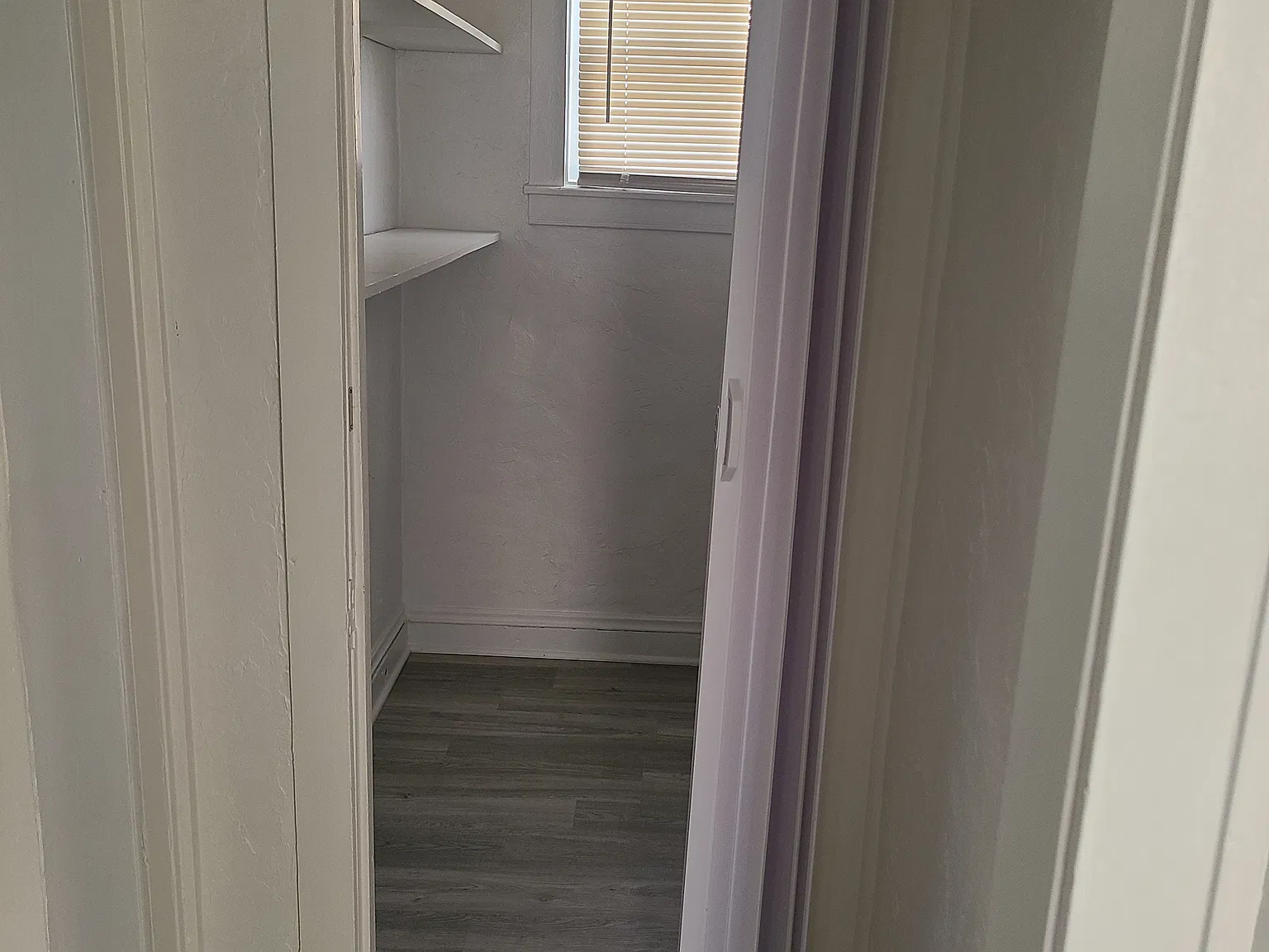 4 bed, 900 sqft, $1,050 — Photo 3