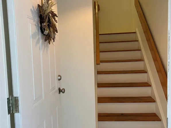 166 E Crooked Hill Road #166, Pearl River, NY 10965