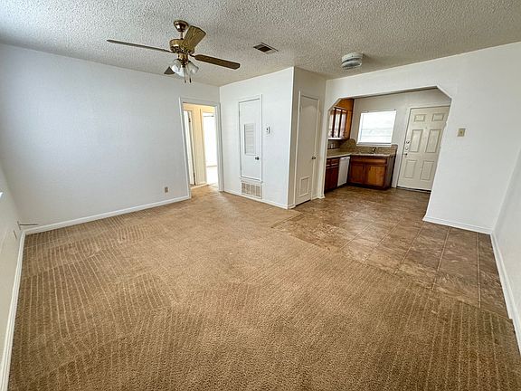 2nd image of 802-804 Williamson Dr #802